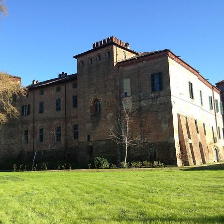 Castello Sannazzaro B&B Giarole Exterior photo